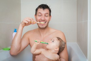 Zahnpflege bei Kleinkinder Bild: detailblick - Fotolia