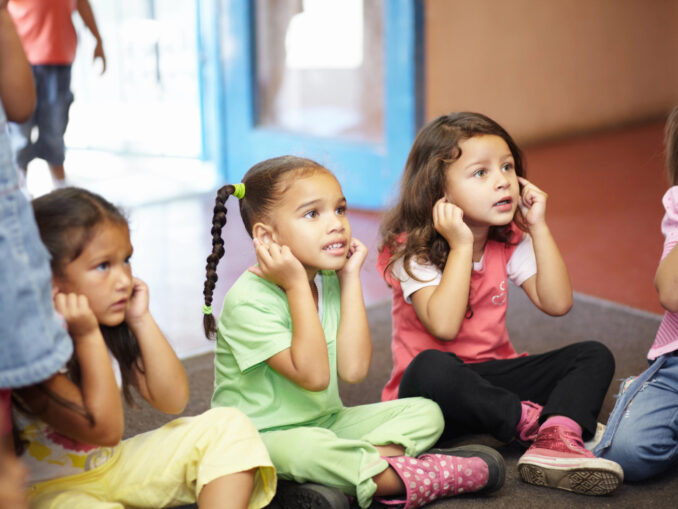 Kinder und Körperbewusstsein: Eine wichtige Entwicklungsphase 1 Kinder lernen ihren Körper kennen