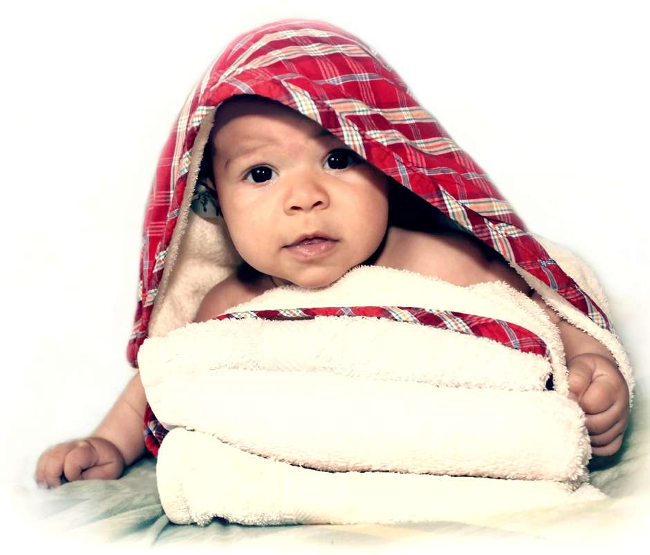 Baby baden. Foto: Helene Souza / pixelio.de Baby baden. Foto: Helene Souza / pixelio.de